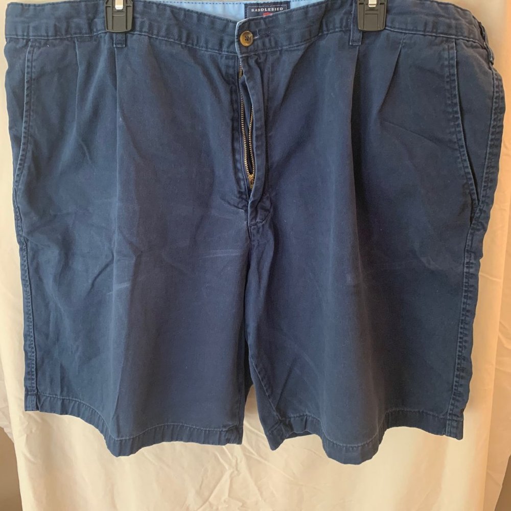 NAVY PLEATED FRONT SHORTS